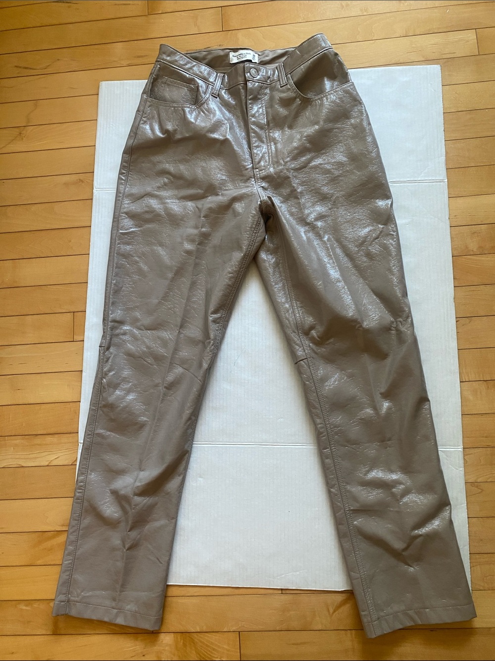 Abercrombie & Fitch Ultra High Rise Taupe  Faux-Leather Pants w shine Size 10